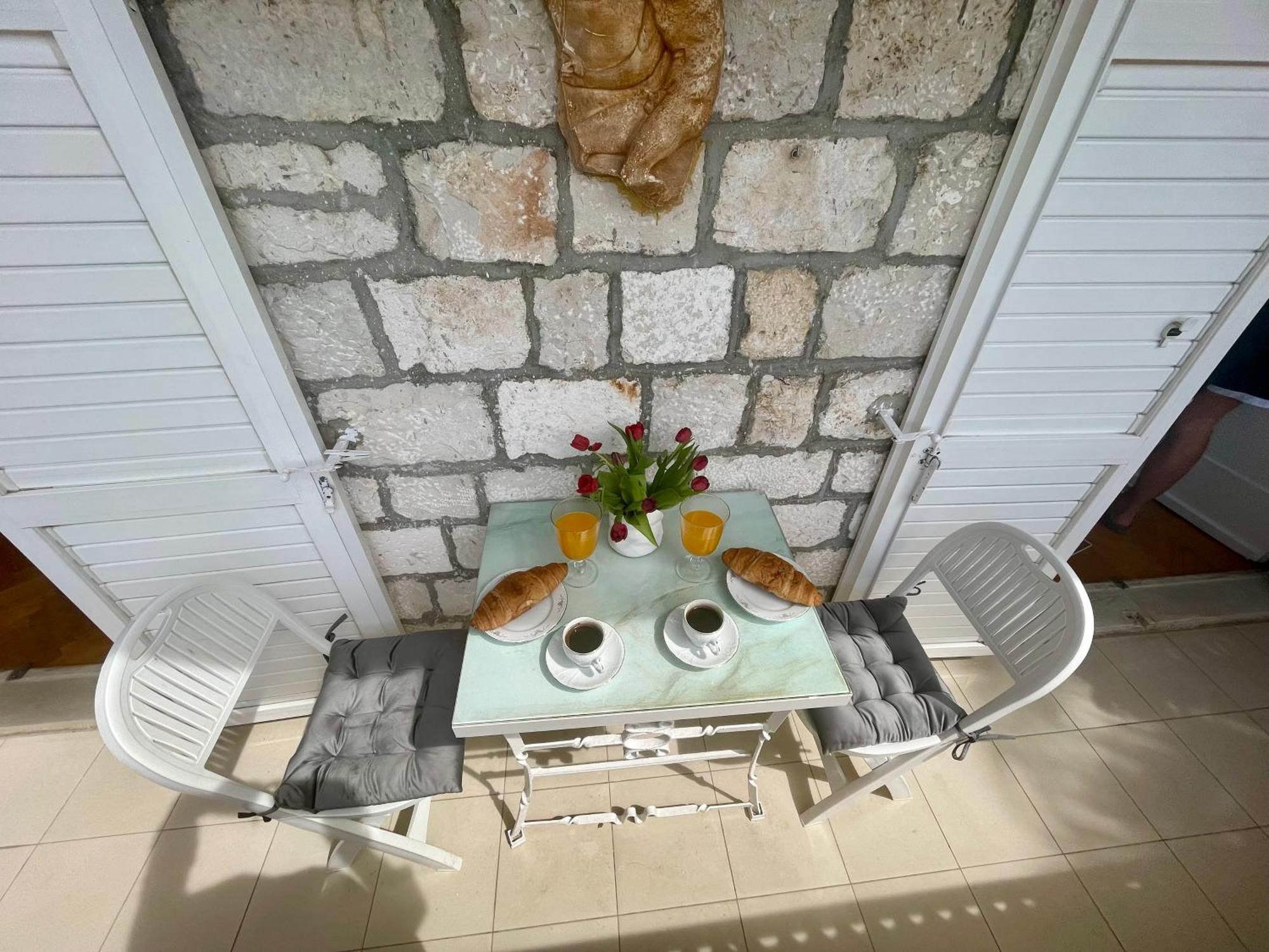 Dinka Old Town Apartment With Sea View Trogir Exterior foto